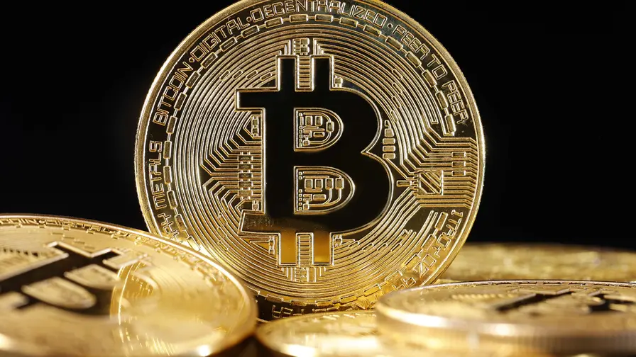 Binance masiniai BTC išėmimai: įtaka likvidumui ir kainai