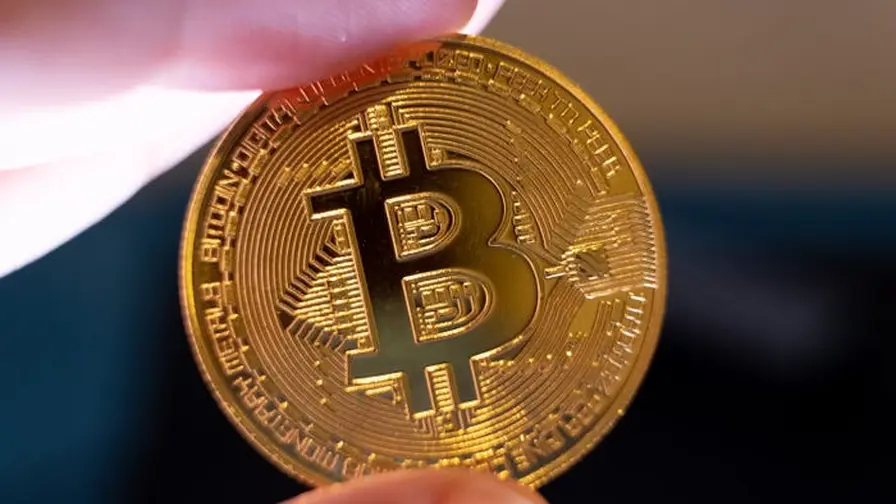 Bitcoin prekiauja virš 81 000 USD, kai susikoncentruoja keli katalizatoriai